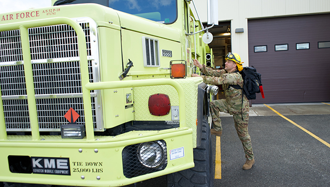 Alaska National Guardsmen assist with Interior Alaska wildland fires